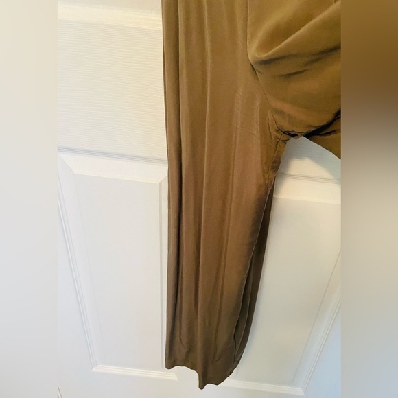 FOREVER 21 Green Pleated Suspenders Wide Leg Jumpsuit Overalls Romper Size S - Picture 5 of 7